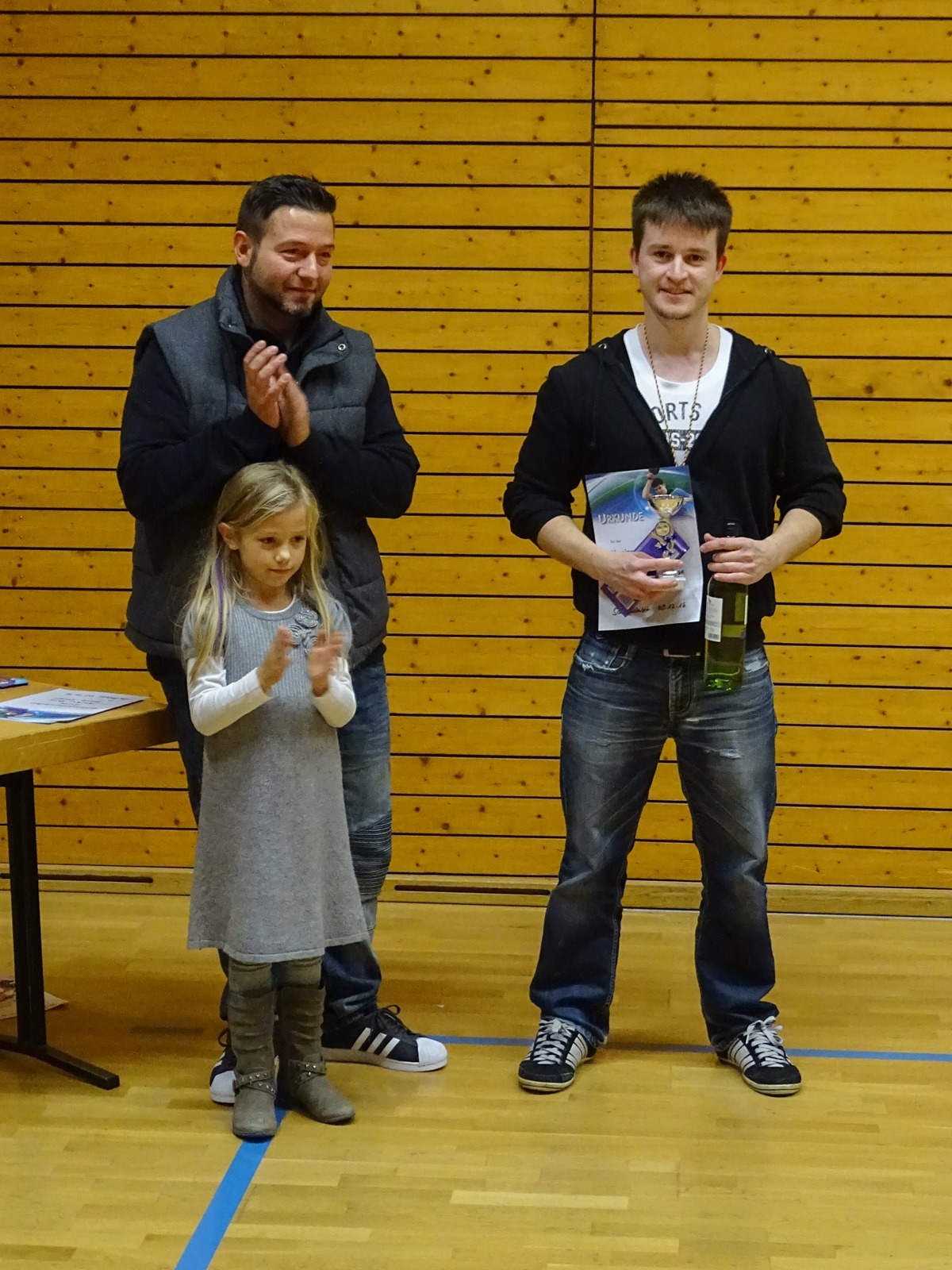 TT_TV2802 Tischtennis-Spielszene beim Punktspiel des TV Wolfenweiler-Schallstadt 2015