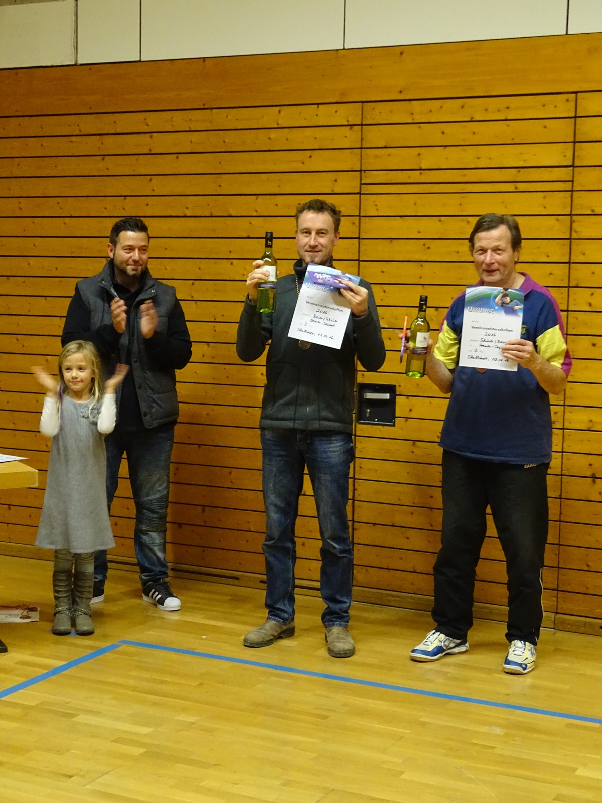 TT_TV2805 Tischtennis-Spielszene beim Punktspiel des TV Wolfenweiler-Schallstadt 2015