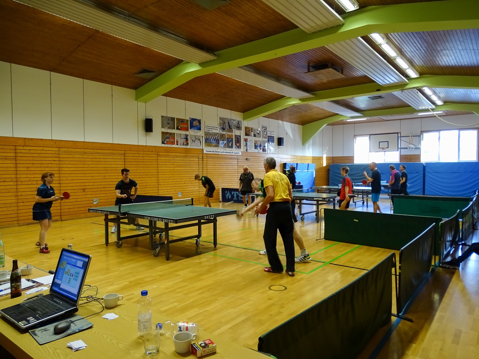 TT_TV2808 Tischtennis-Spielszene beim Punktspiel des TV Wolfenweiler-Schallstadt 2015