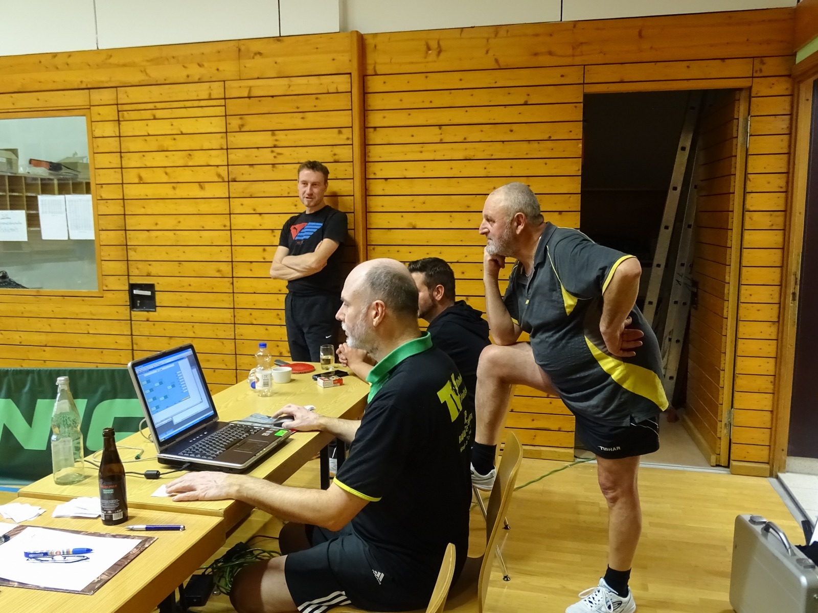TT_TV2822 Tischtennis-Spielszene beim Punktspiel des TV Wolfenweiler-Schallstadt 2015