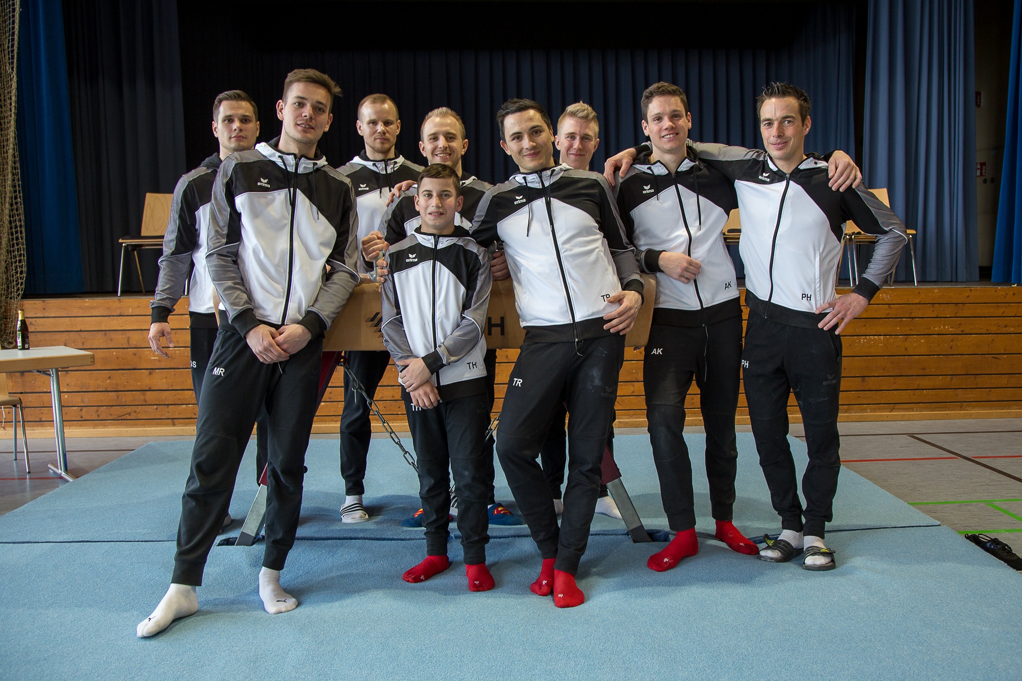 Turnmannschaft des TV Wolfenweiler-Schallstadt in Vereinsjacken, Oberliga 2020