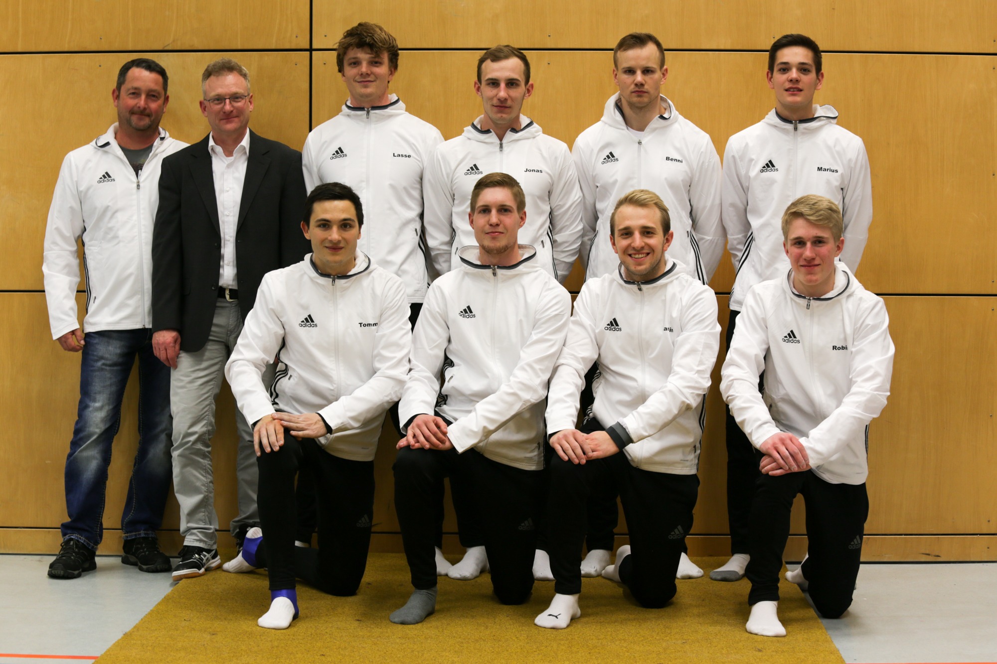 verbandsliga_2017_18 Turnmannschaft und Betreuer des TV Wolfenweiler-Schallstadt, Mannschaftsfoto Verbandsliga 2017