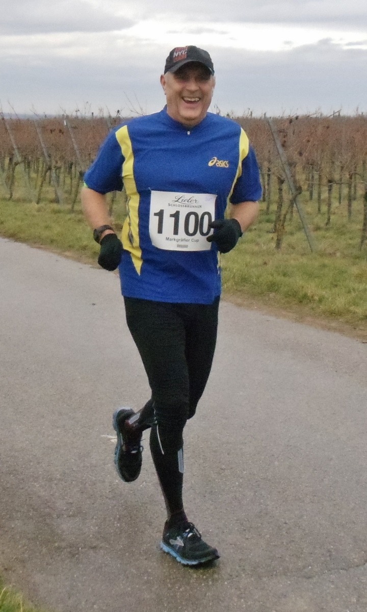 laeufer_2016_9_gross Läuferinnen und Läufer der Laufgruppe des TV Wolfenweiler-Schallstadt bei einem Wettkampf 2016