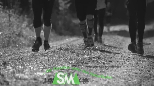 laeufer_2017_02 Läuferinnen und Läufer der Laufgruppe des TV Wolfenweiler-Schallstadt bei einem Wettkampf 2017